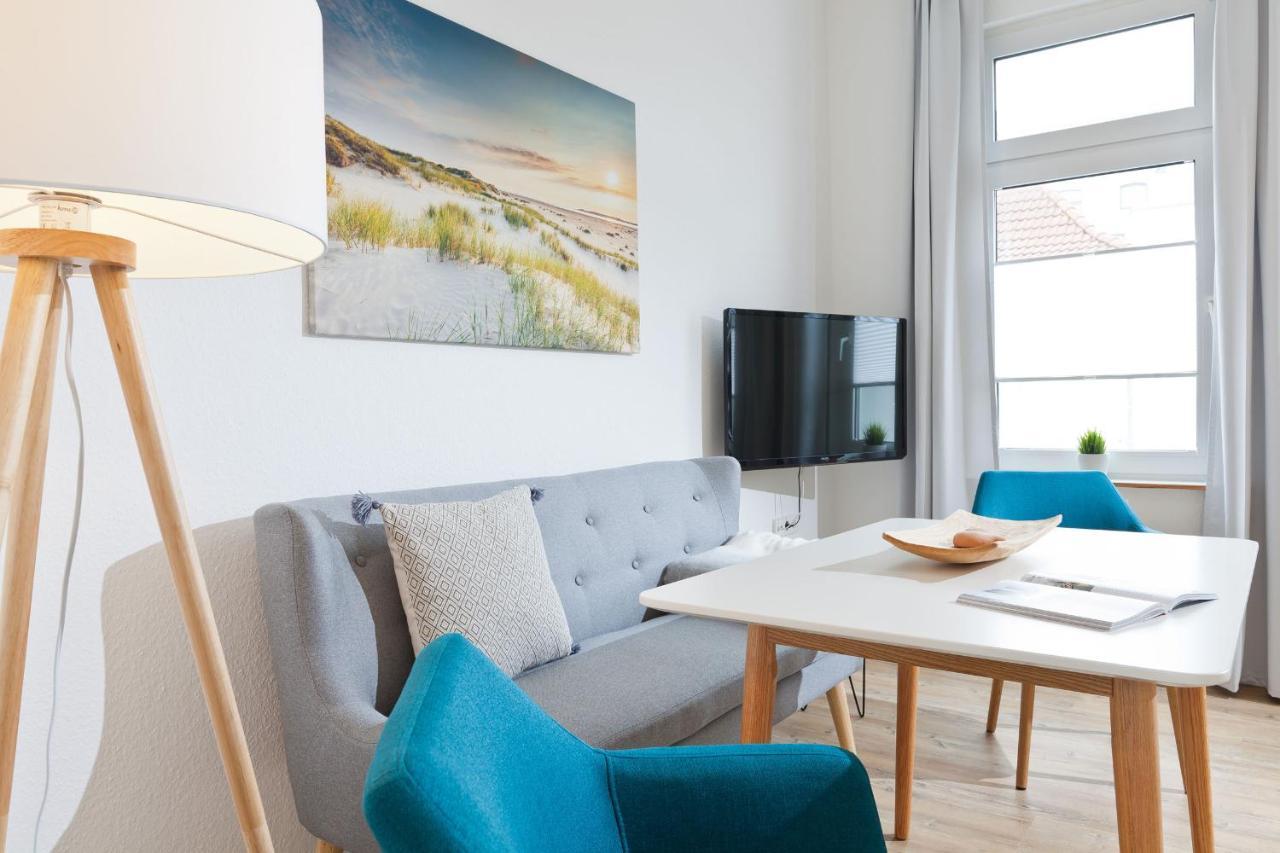 Haus Menno Janssen - Ferienwohnung Bella ノルダーナイ エクステリア 写真