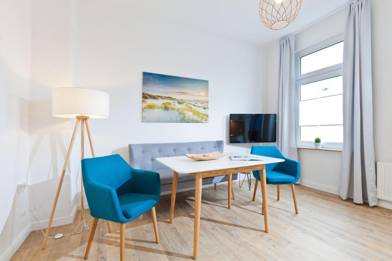 Haus Menno Janssen - Ferienwohnung Bella ノルダーナイ エクステリア 写真