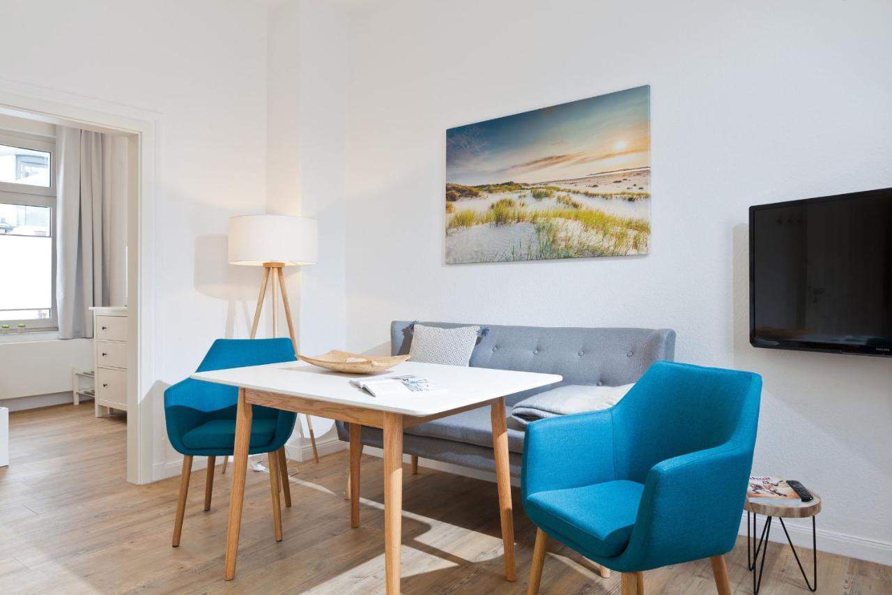 Haus Menno Janssen - Ferienwohnung Bella ノルダーナイ エクステリア 写真